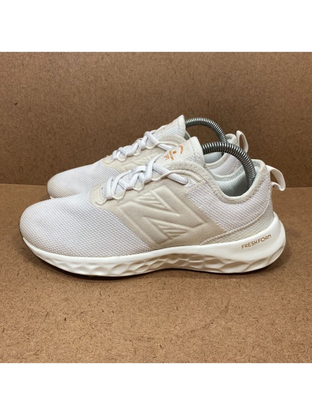 New Balance Womens Fresh Foam SPT Running Sneakers - Size 9 White Mesh Upper